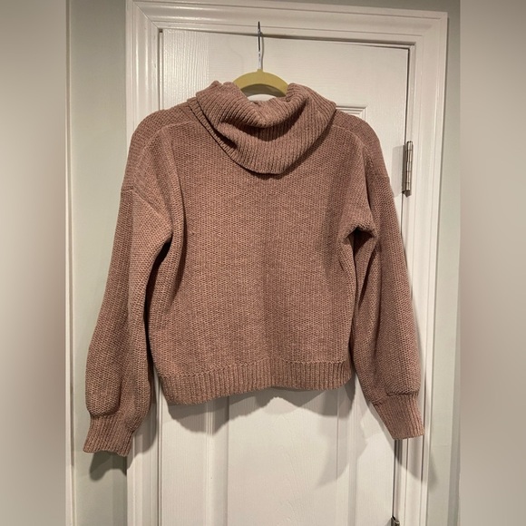 Pink Rose Size M Mauve Cowl Neck Long Sleeve Cropped Soft Chenille Knit Sweater - Picture 11 of 12